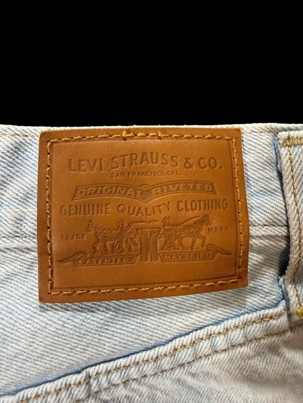Levi’s Premium Ribcage Straight Ankle Distressed Jeans - 24 - Picture 8 of 9